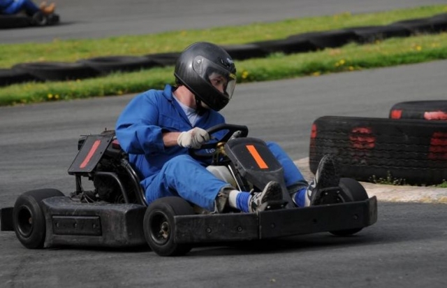  Proporcionamos un mono y casco